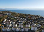 Luftaufnahme - Exklusiv Wohnen am Bodensee! Großzügige 2-Zimmer-Wohnung mit Berg- und Seeblick